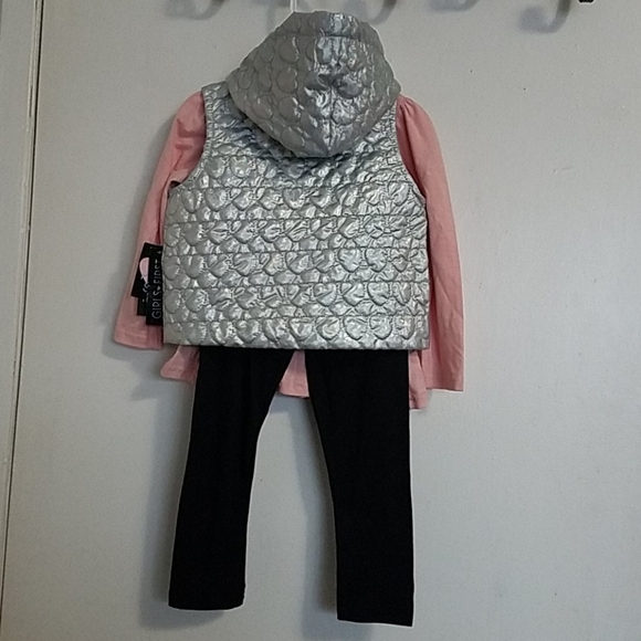 Girls First Set - Picture 9 of 16